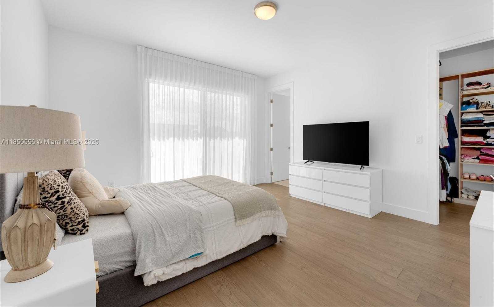 Small Image of 16703 SOUTH BOTANIKO DR S, Weston Number 39
