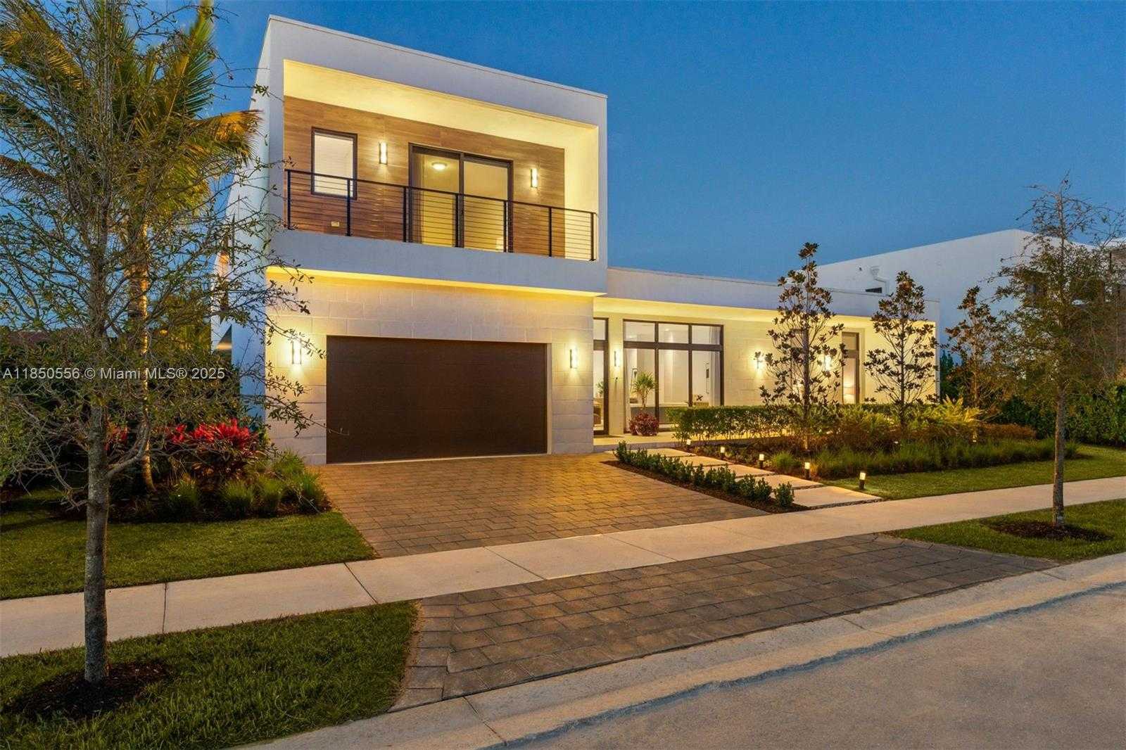 Small Image of 16703 SOUTH BOTANIKO DR S, Weston Number 53
