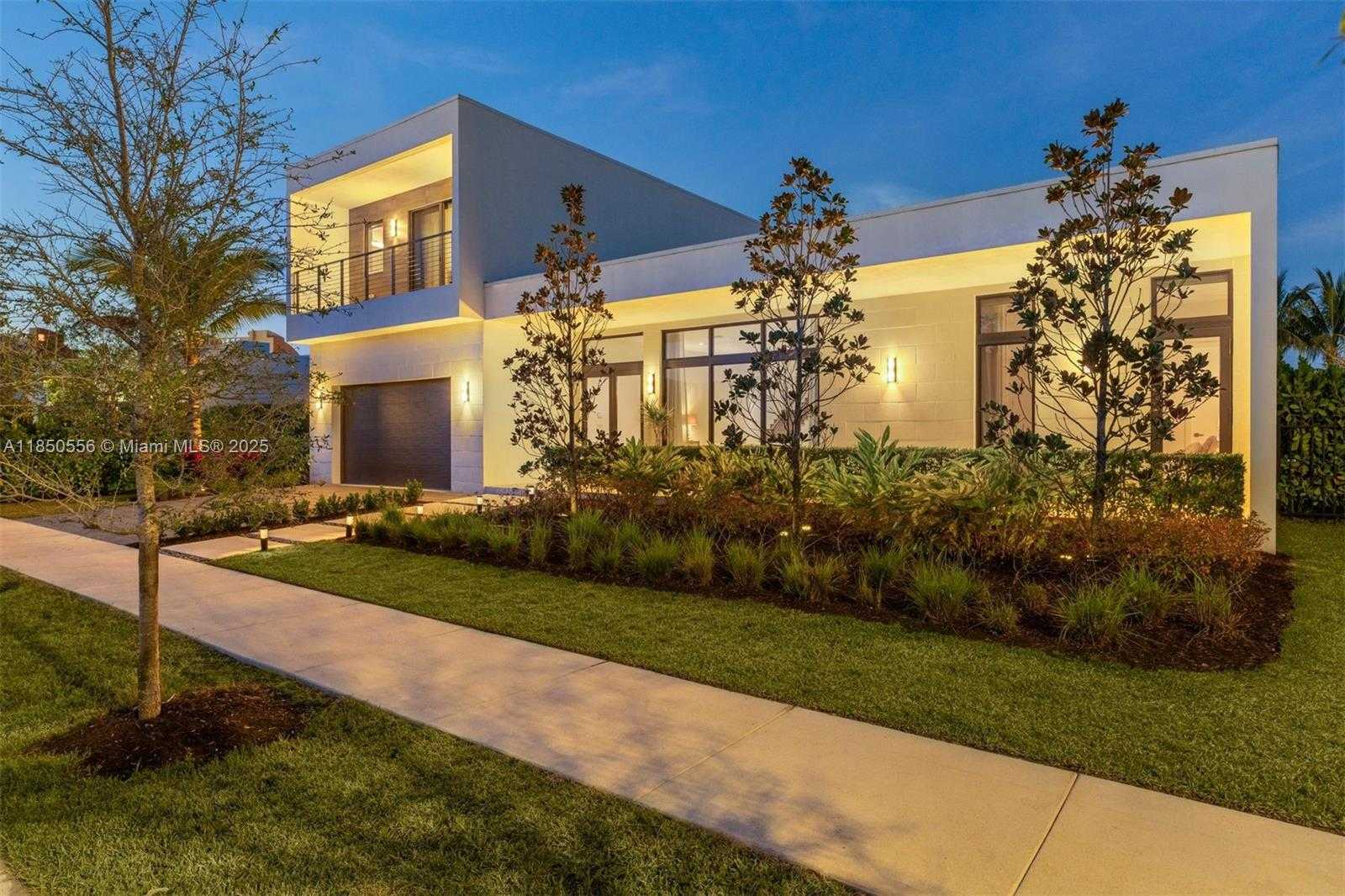 Small Image of 16703 SOUTH BOTANIKO DR S, Weston Number 54