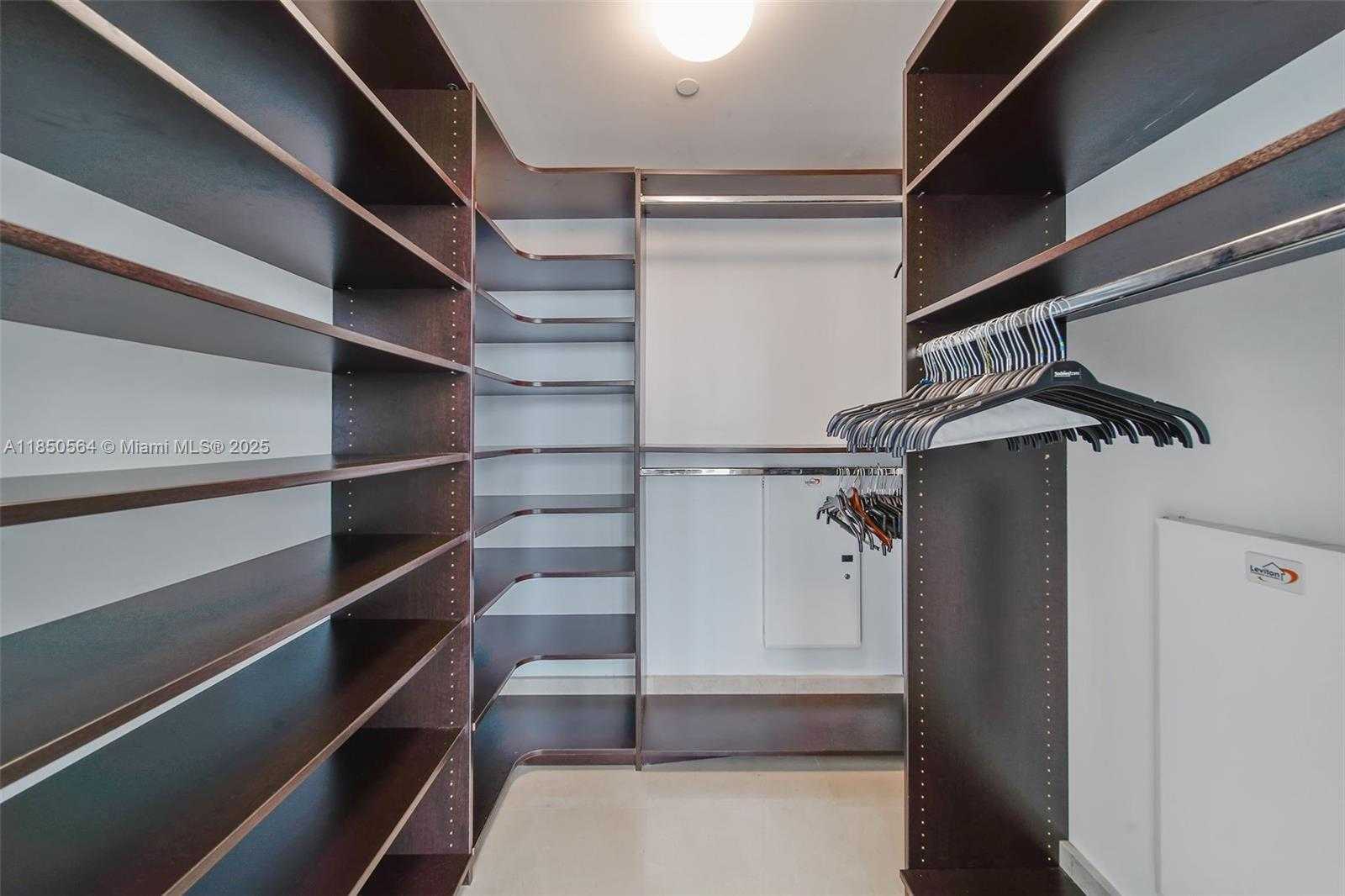 Small Image of 6799 COLLINS AVE #1101, Miami Beach Number 12