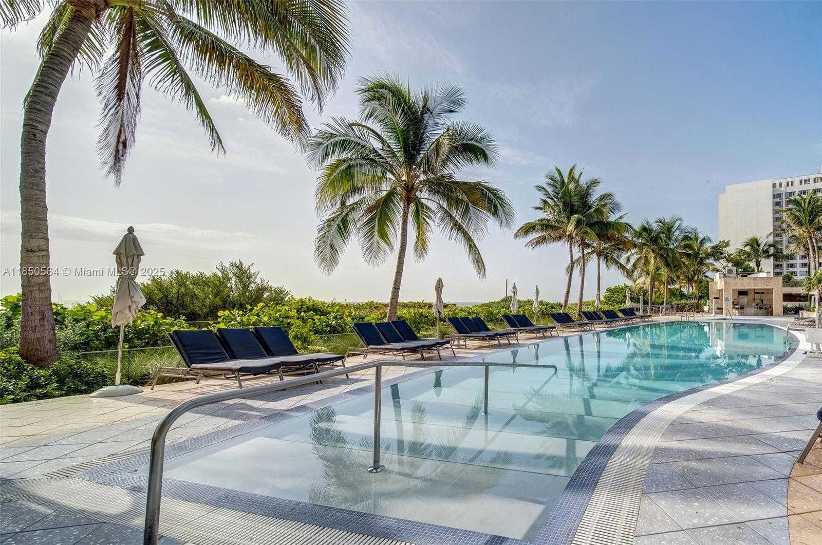 Small Image of 6799 COLLINS AVE #1101, Miami Beach Number 20