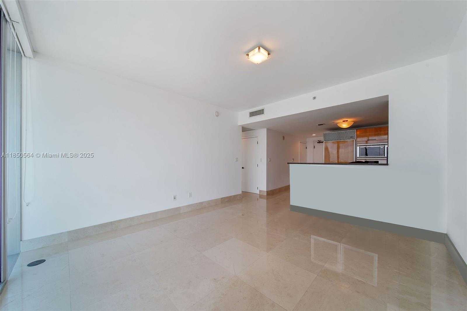 Small Image of 6799 COLLINS AVE #1101, Miami Beach Number 3