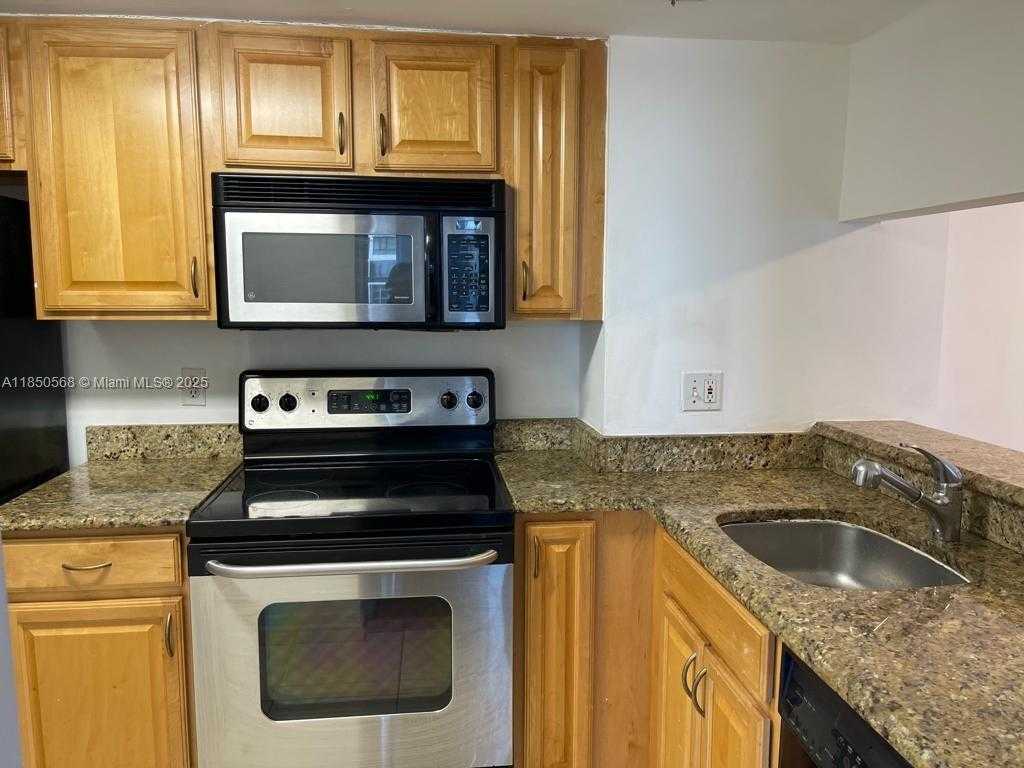 Small Image of 770 NORTH EAST CLAUGHTON ISLAND DR #1013, Miami Number 14