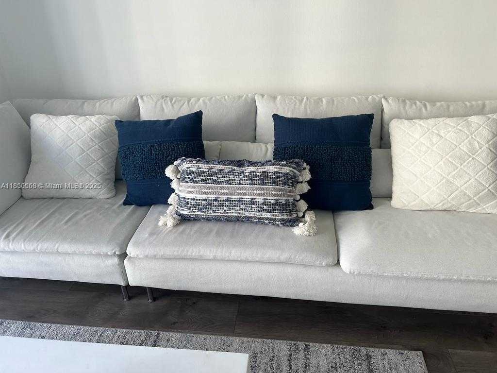 Small Image of 770 NORTH EAST CLAUGHTON ISLAND DR #1013, Miami Number 2