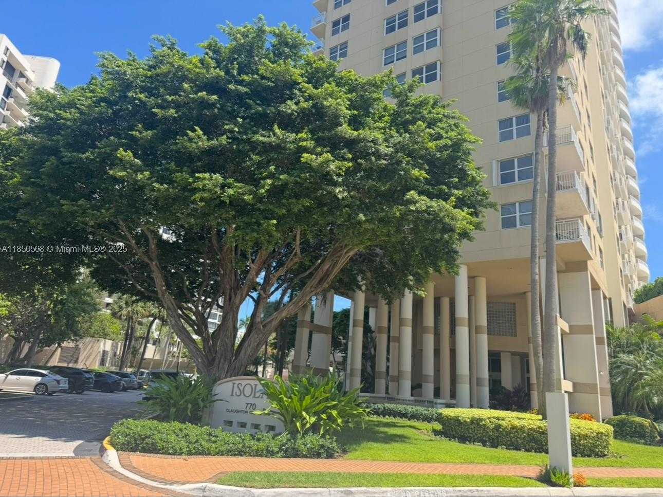 Small Image of 770 NORTH EAST CLAUGHTON ISLAND DR #1013, Miami Number 33