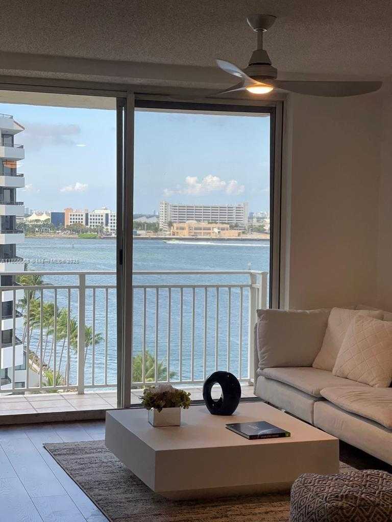 Small Image of 770 NORTH EAST CLAUGHTON ISLAND DR #1013, Miami Number 5