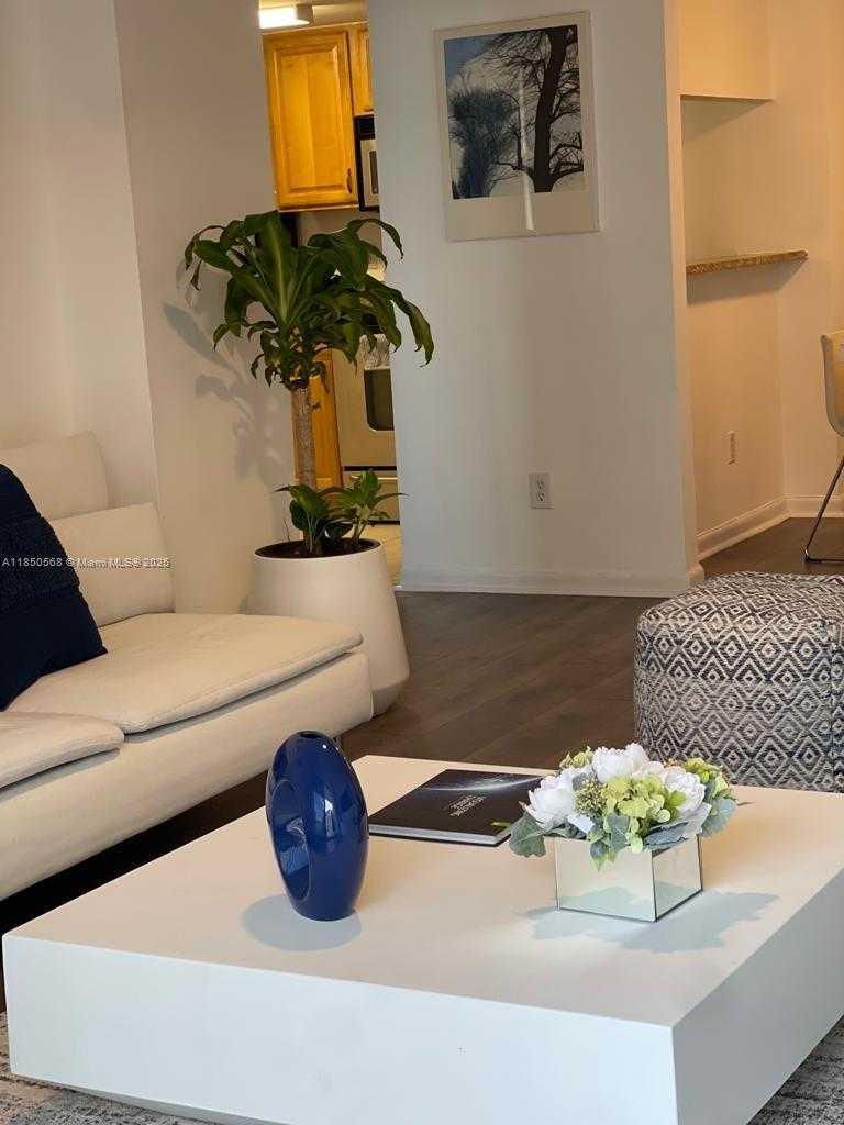Small Image of 770 NORTH EAST CLAUGHTON ISLAND DR #1013, Miami Number 8