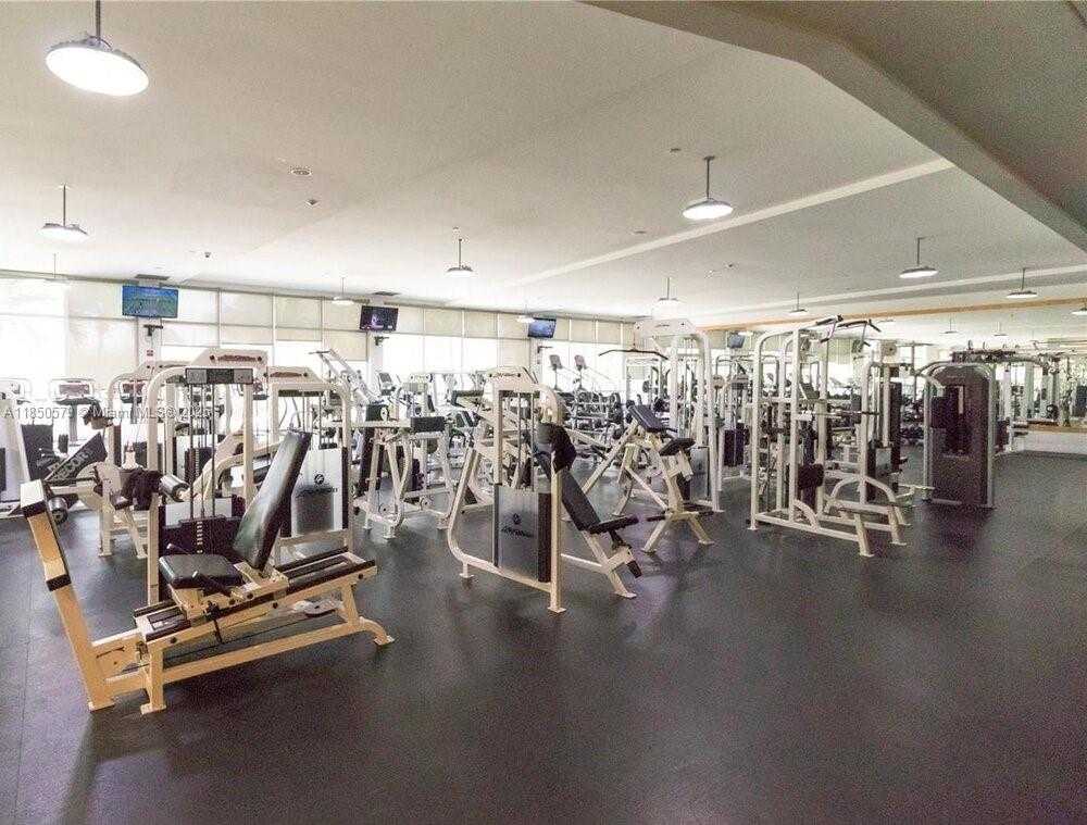 Small Image of 1000 WEST AVE #1401, Miami Beach Number 30