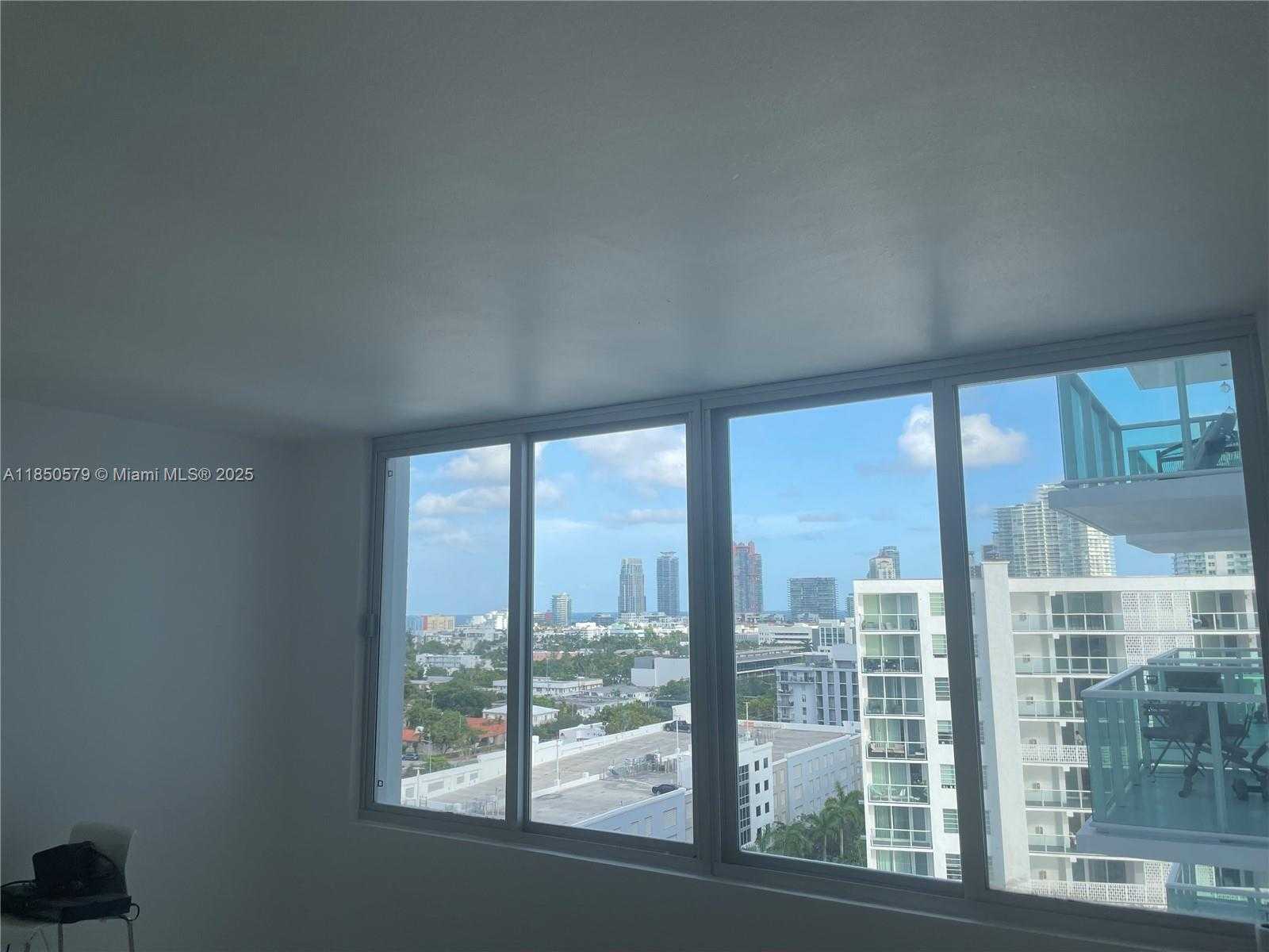 Small Image of 1000 WEST AVE #1401, Miami Beach Number 32