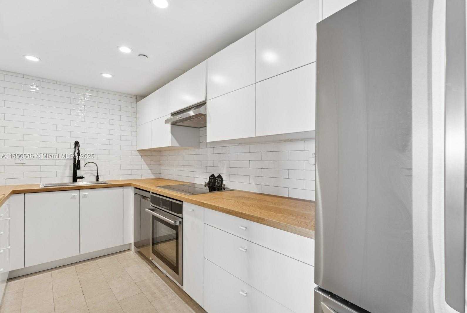 Small Image of 20 ISLAND AVE #1201, Miami Beach Number 6