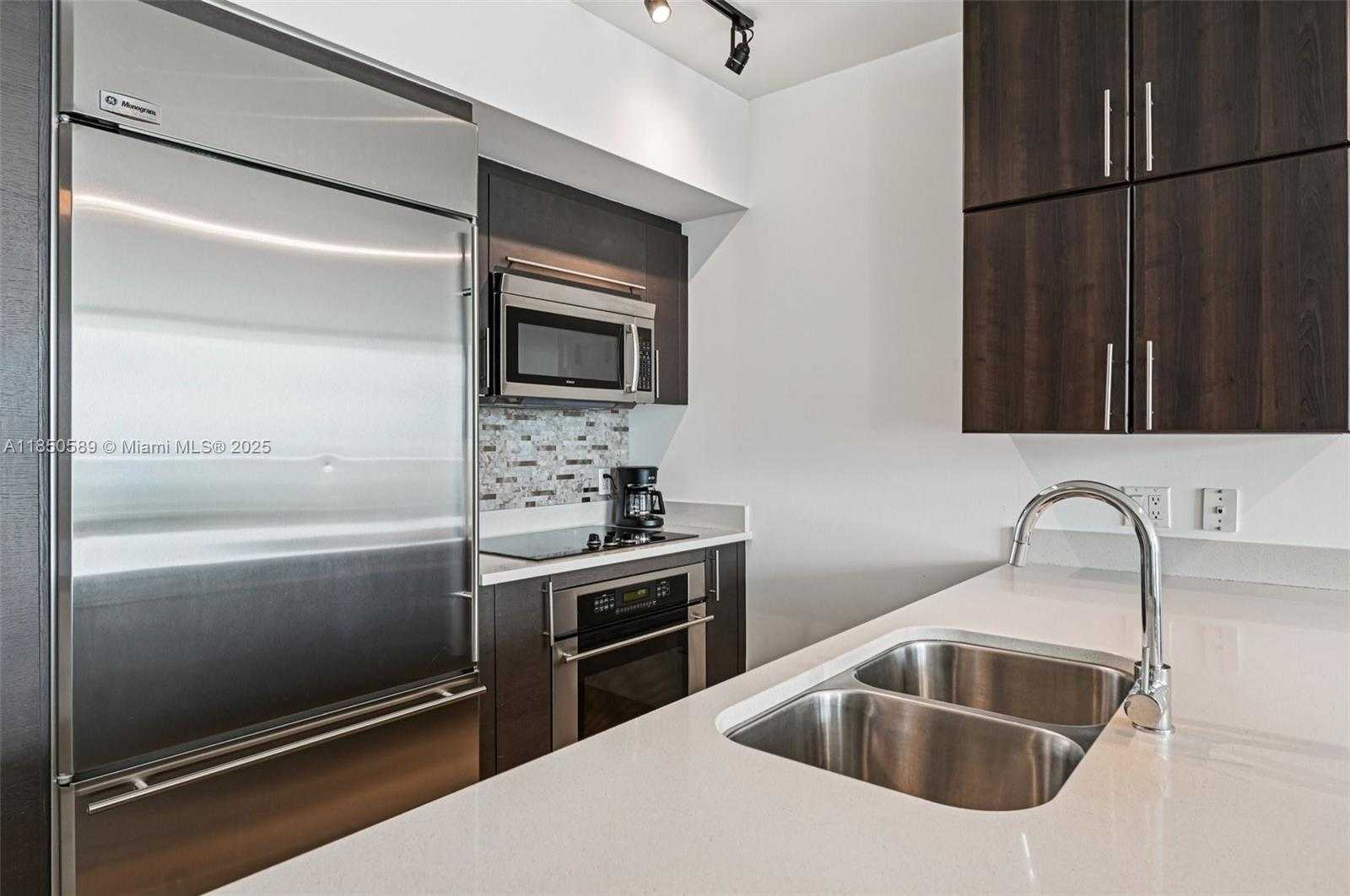 Small Image of 55 SOUTH EAST 6TH ST #3600, Miami Number 11