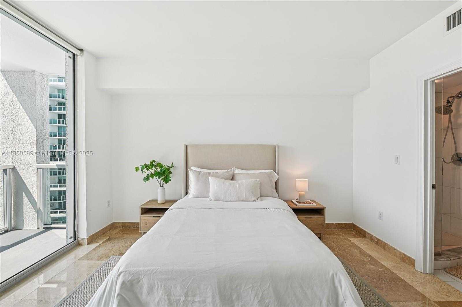Small Image of 55 SOUTH EAST 6TH ST #3600, Miami Number 15