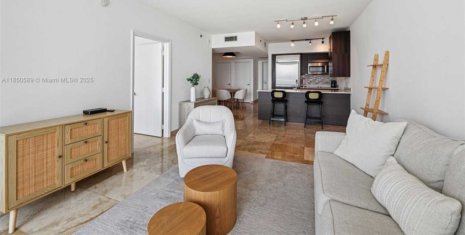 Small Image of 55 SOUTH EAST 6TH ST #3600, Miami Number 5