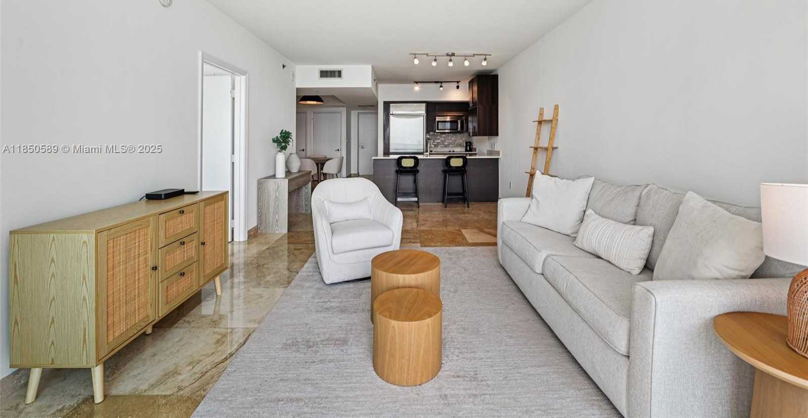 Small Image of 55 SOUTH EAST 6TH ST #3600, Miami Number 6