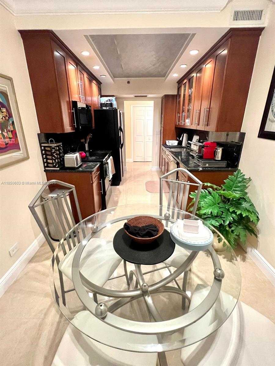 Small Image of 20191 EAST COUNTRY CLUB DR #2004, Aventura Number 19