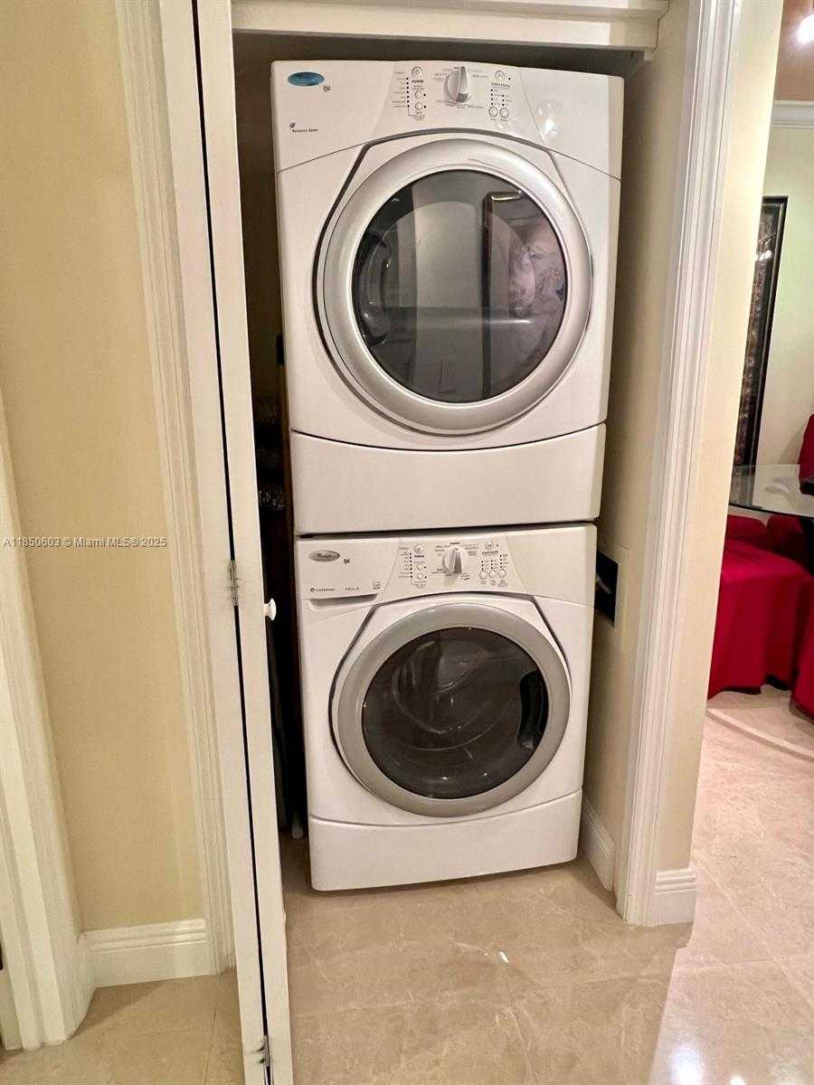Small Image of 20191 EAST COUNTRY CLUB DR #2004, Aventura Number 29