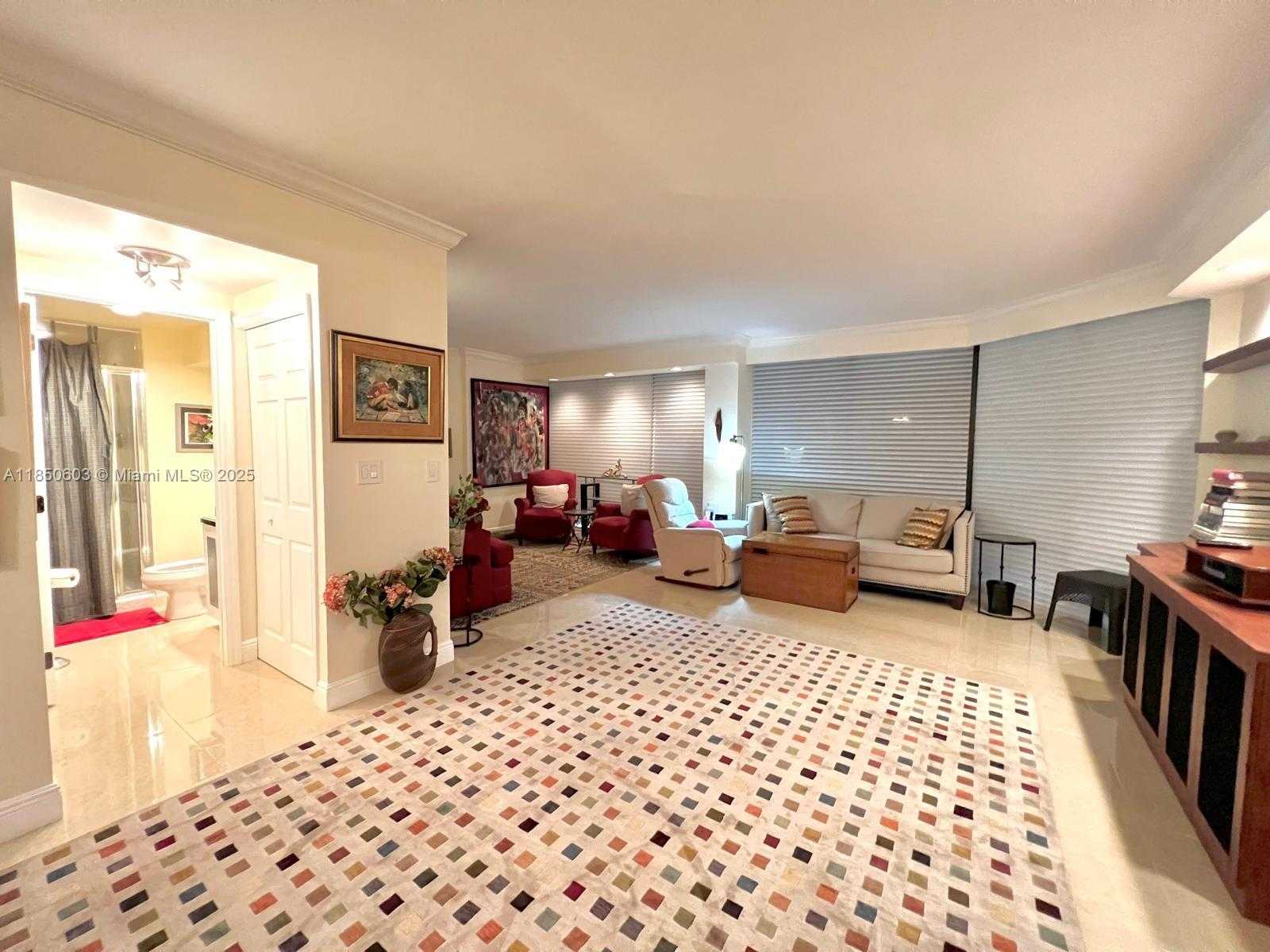 Small Image of 20191 EAST COUNTRY CLUB DR #2004, Aventura Number 4