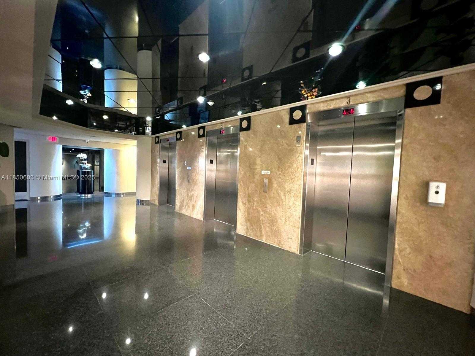Small Image of 20191 EAST COUNTRY CLUB DR #2004, Aventura Number 44