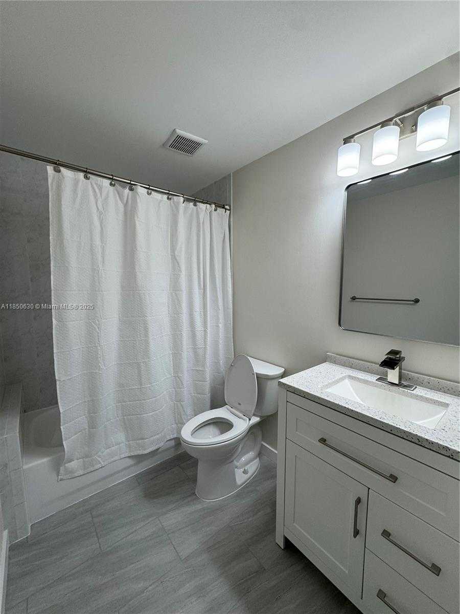 Small Image of 6420 NORTH WEST 114TH AVE #1328, Doral Number 2