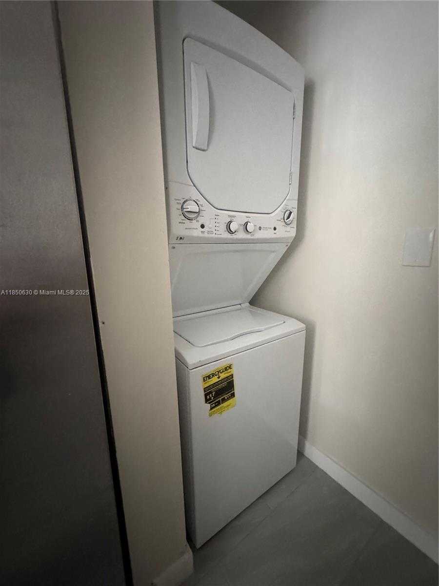 Small Image of 6420 NORTH WEST 114TH AVE #1328, Doral Number 3