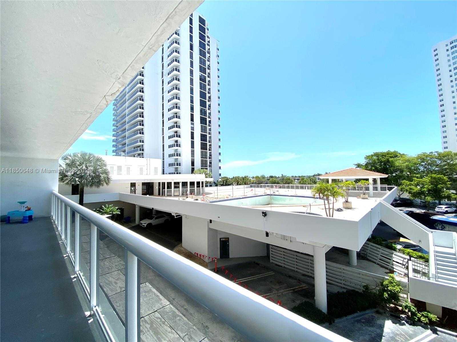 Small Image of 20505 EAST COUNTRY CLUB DR #336, Aventura Number 22