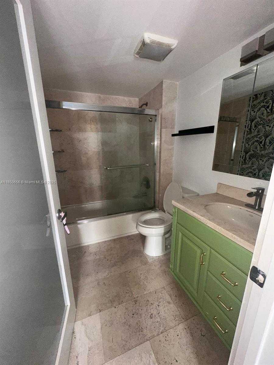 Small Image of 540 BRICKELL KEY DR #1803, Miami Number 15