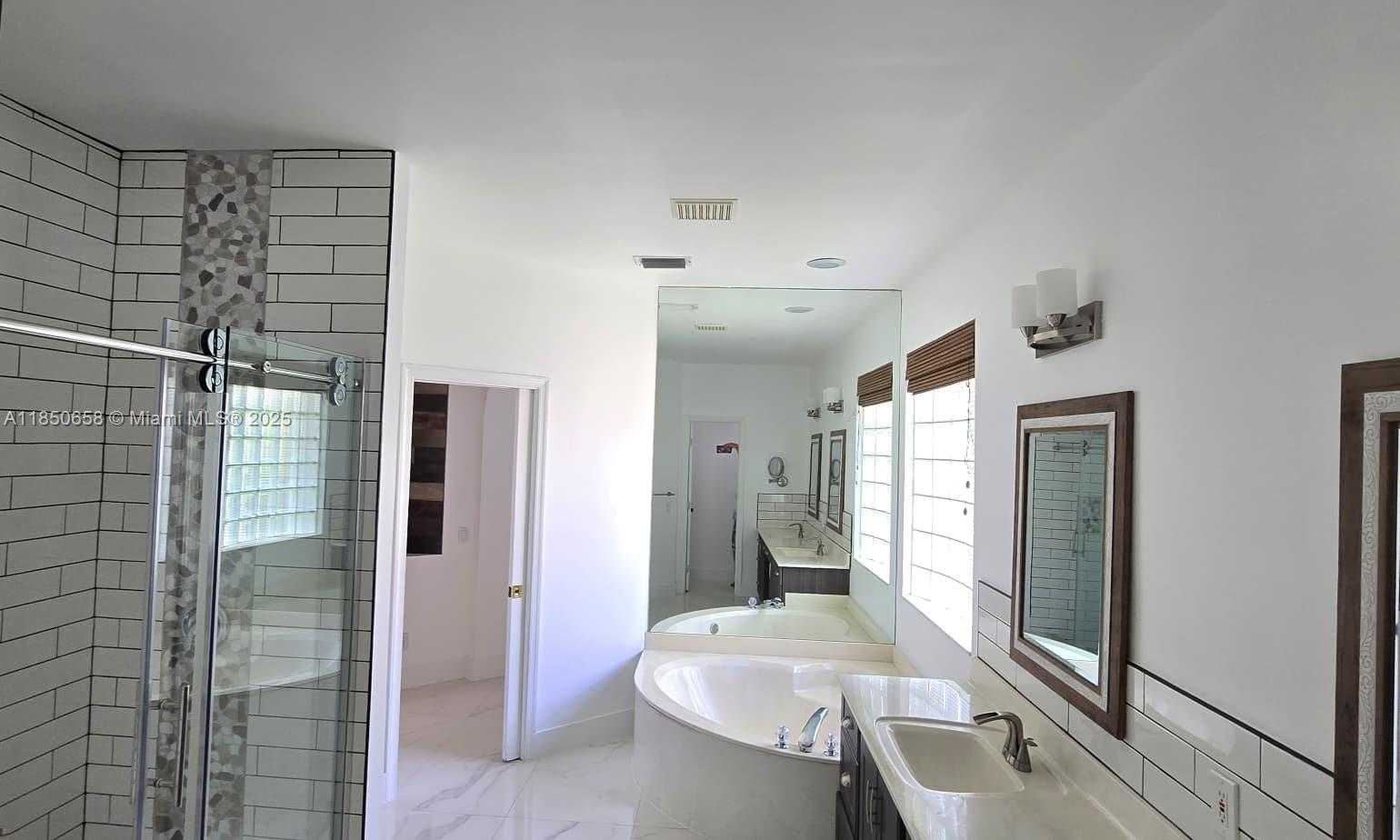 Small Image of 1506 LANTANA CT, Weston Number 18