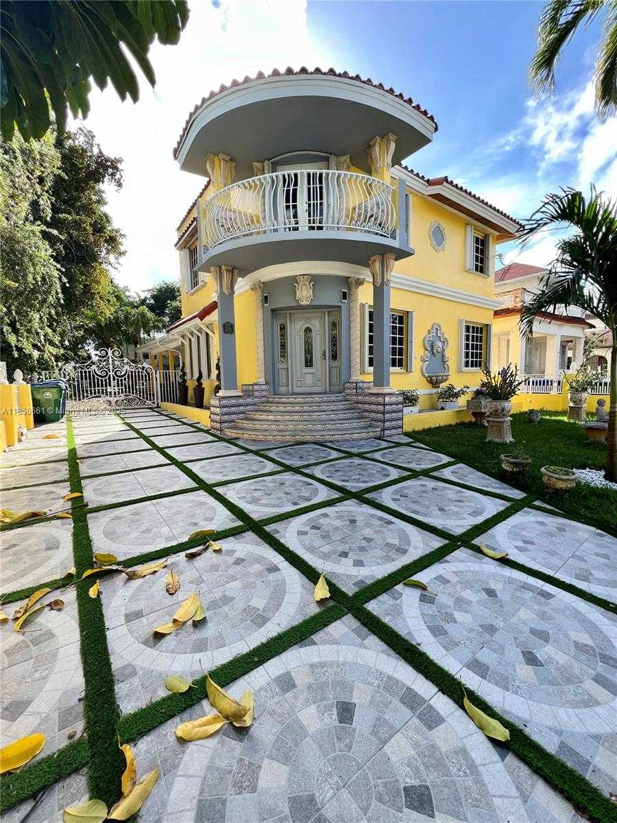 Small Image of 1336 SOUTH WEST 14 STREET, Miami Number 2