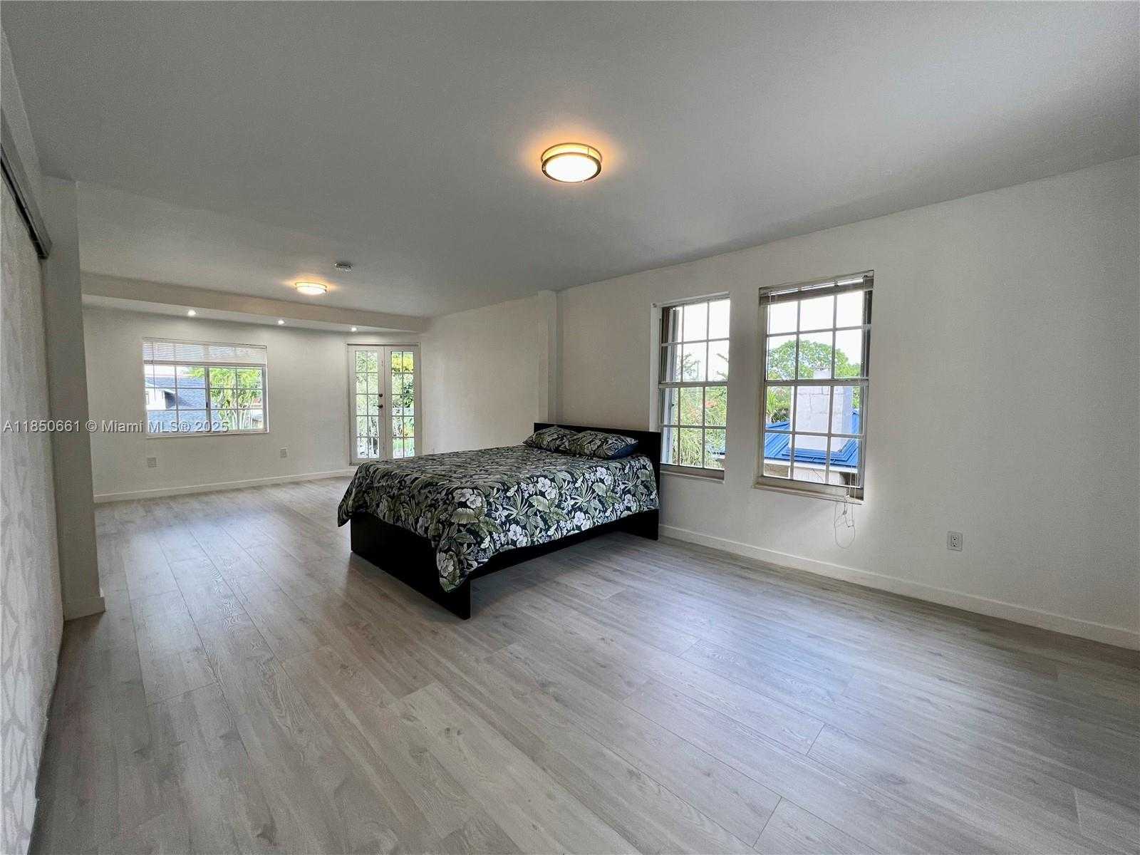 Small Image of 1336 SOUTH WEST 14 STREET, Miami Number 28
