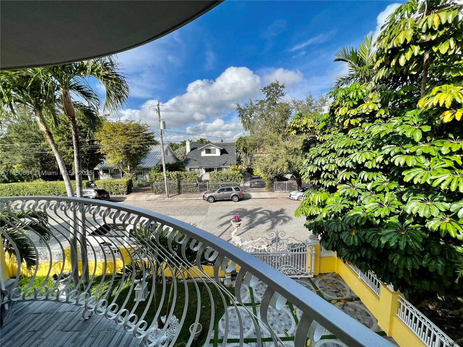 Small Image of 1336 SOUTH WEST 14 STREET, Miami Number 33