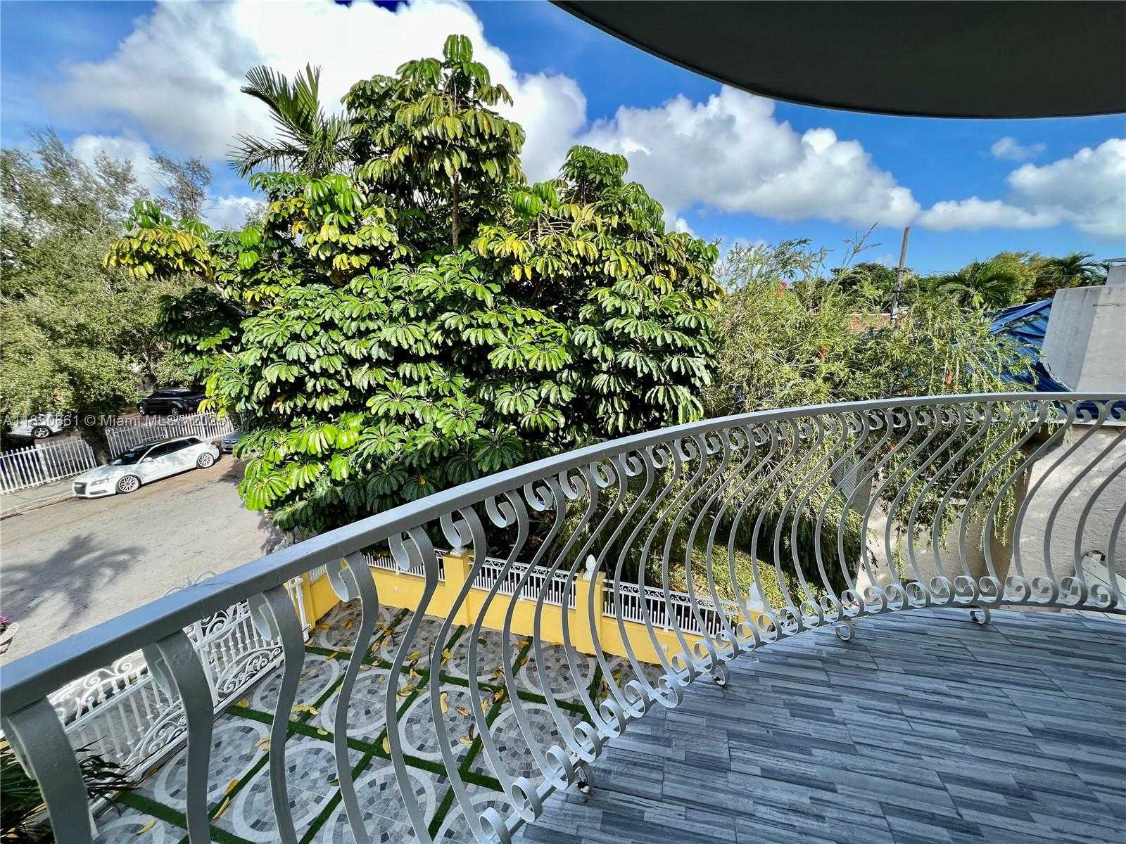 Small Image of 1336 SOUTH WEST 14 STREET, Miami Number 34