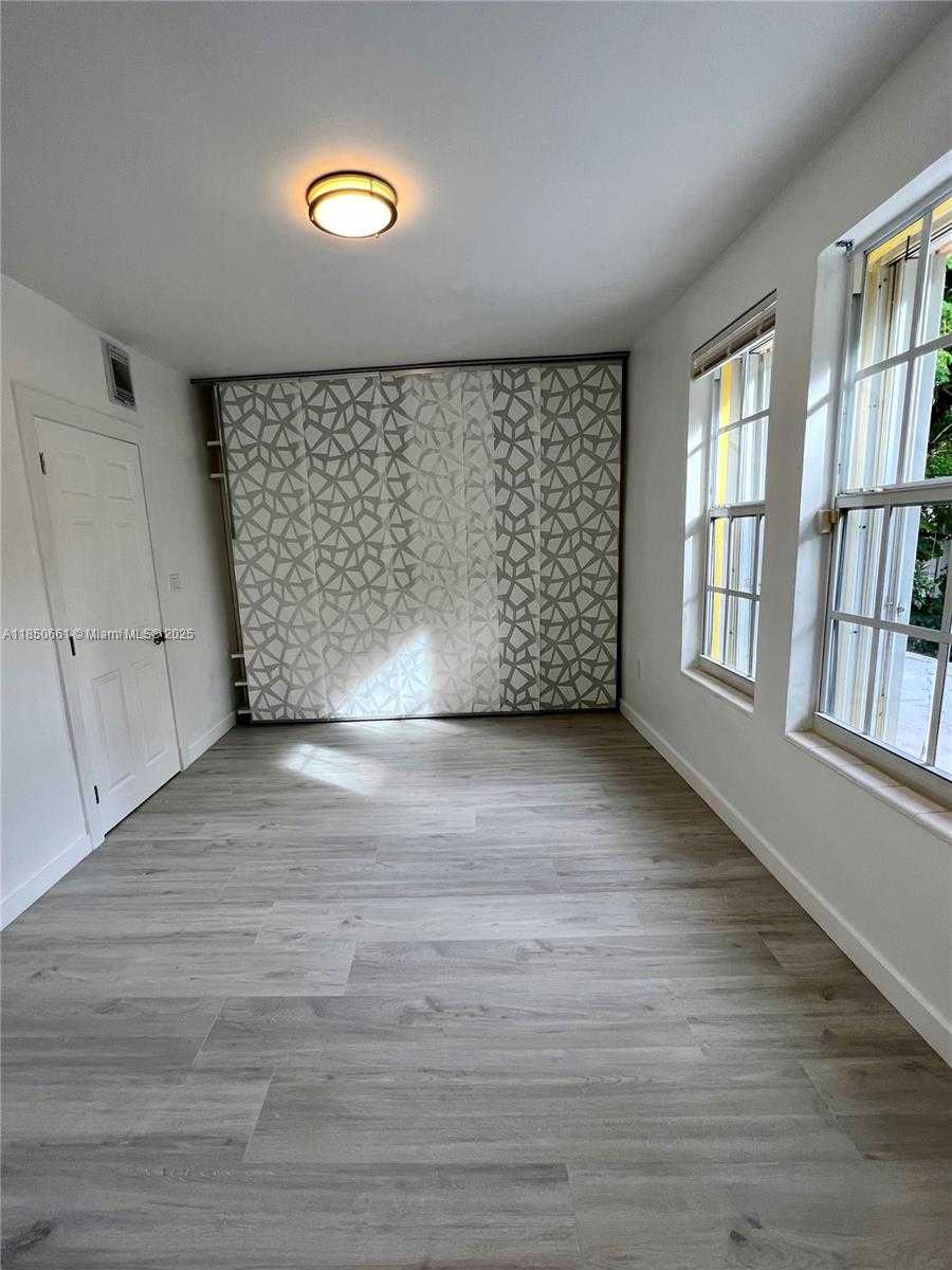 Small Image of 1336 SOUTH WEST 14 STREET, Miami Number 38