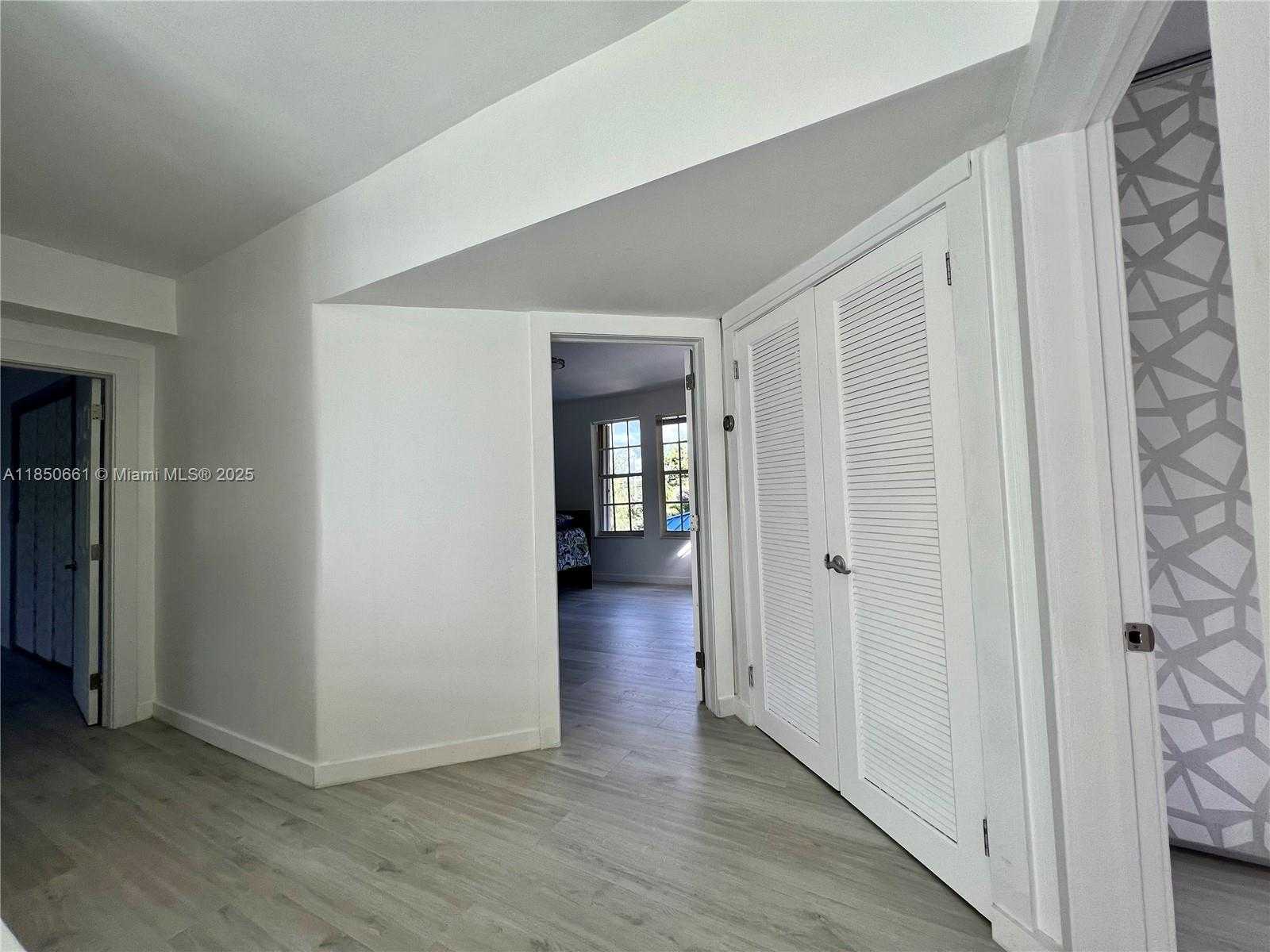 Small Image of 1336 SOUTH WEST 14 STREET, Miami Number 44