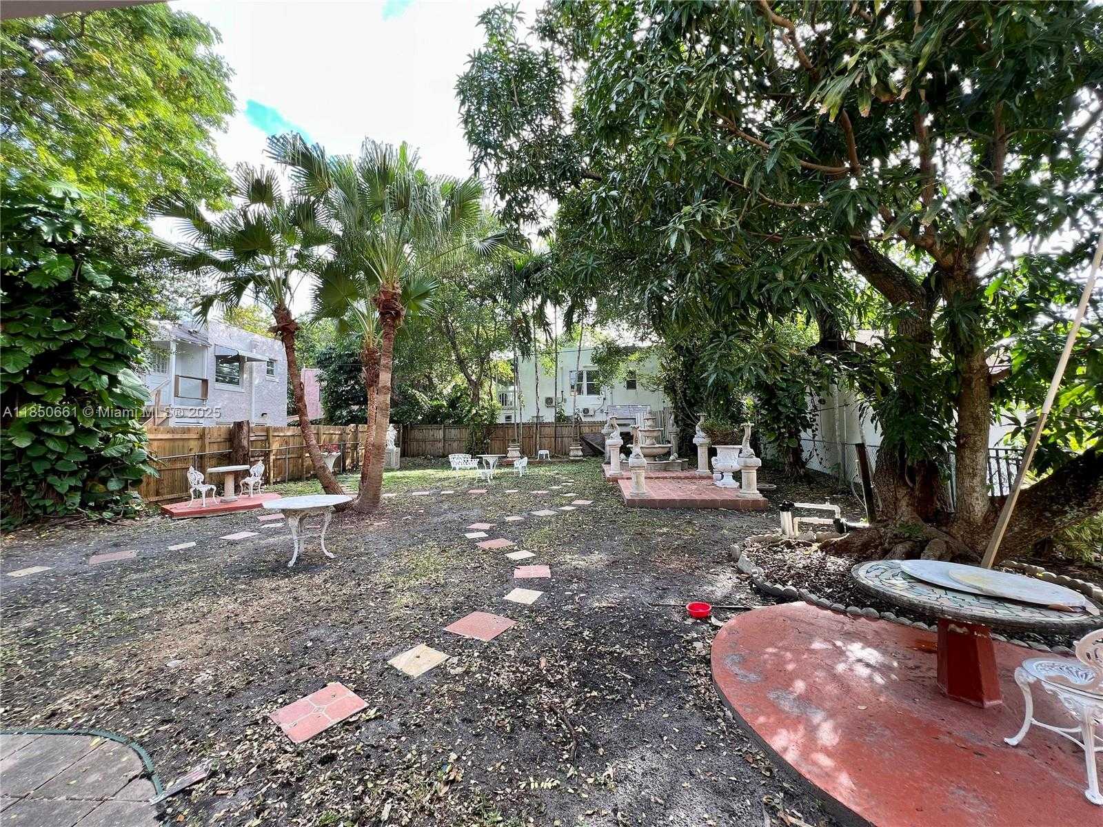 Small Image of 1336 SOUTH WEST 14 STREET, Miami Number 55