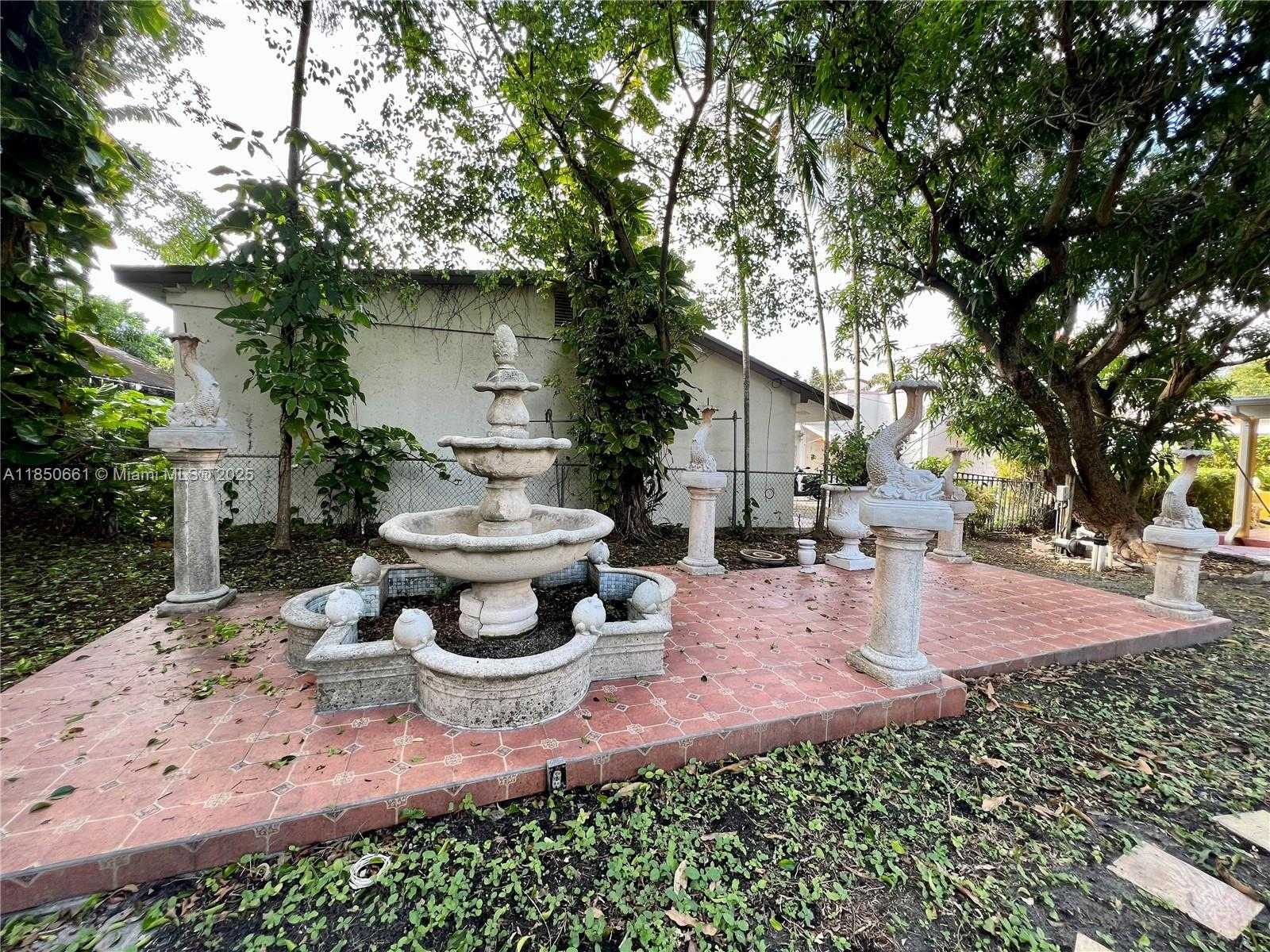 Small Image of 1336 SOUTH WEST 14 STREET, Miami Number 56