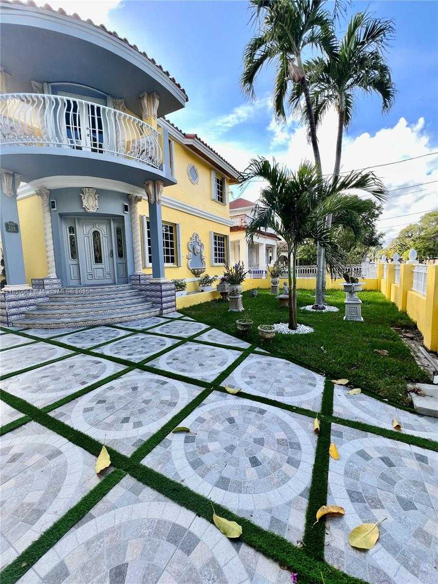 Small Image of 1336 SOUTH WEST 14 STREET, Miami Number 7