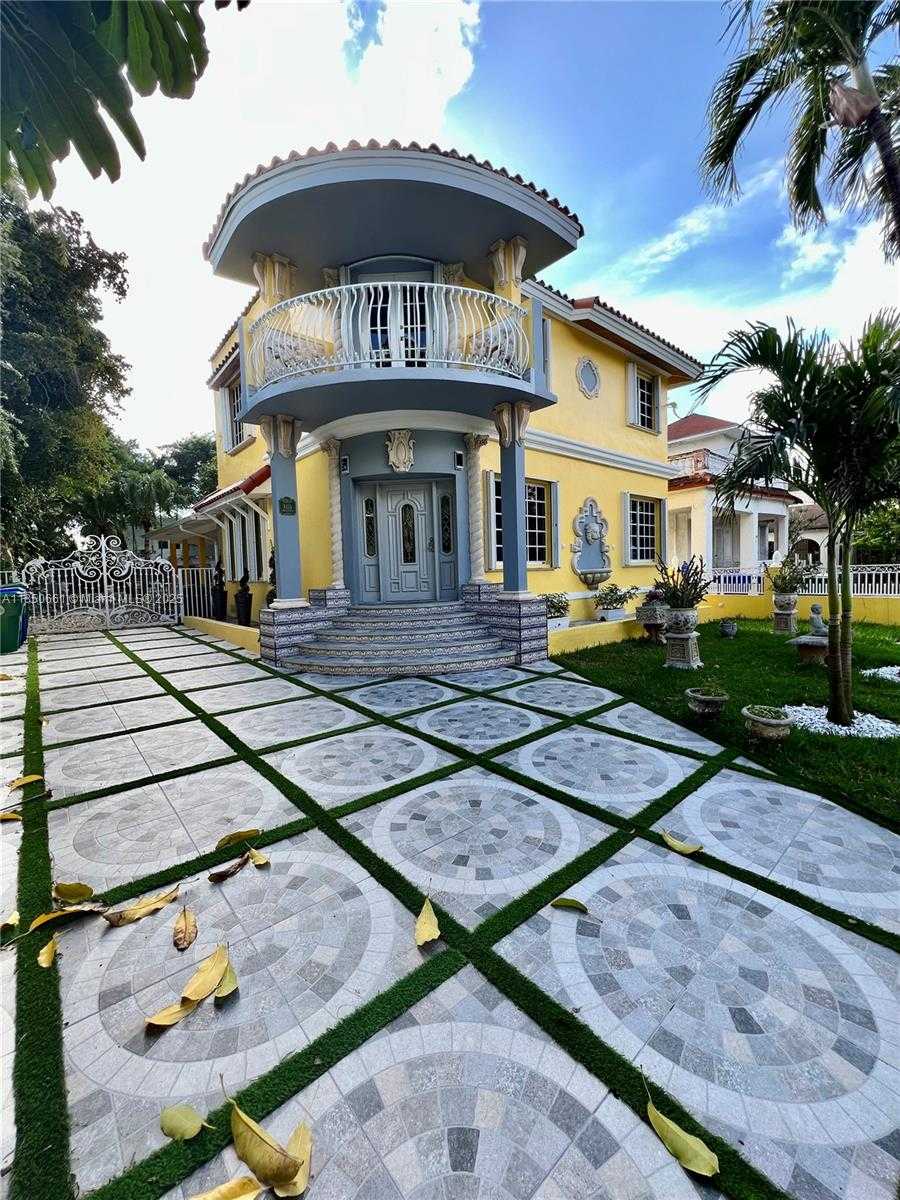 Small Image of 1336 SOUTH WEST 14 STREET, Miami Number 8