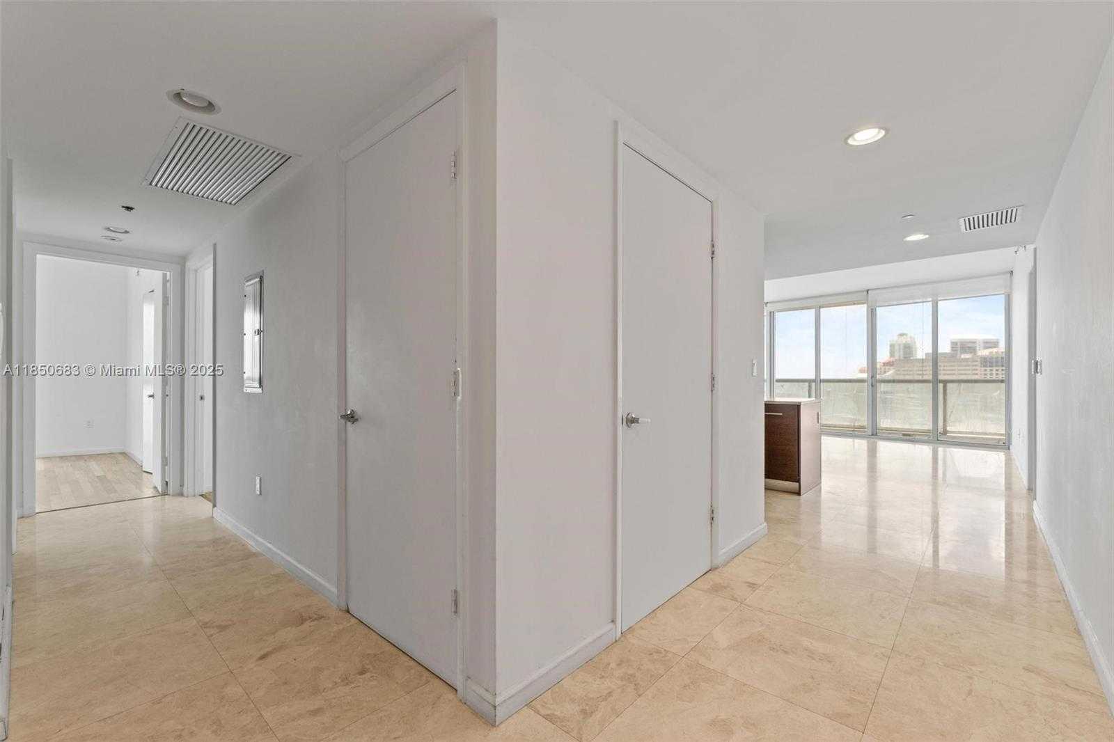 Small Image of 495 BRICKELL AVE #3001, Miami Number 3
