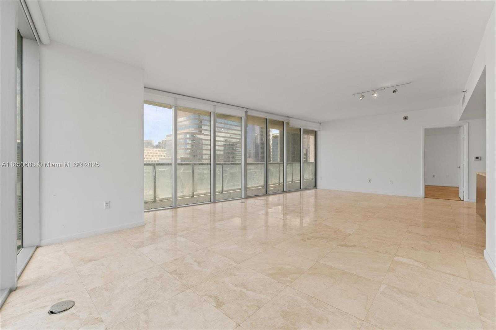 Small Image of 495 BRICKELL AVE #3001, Miami Number 9