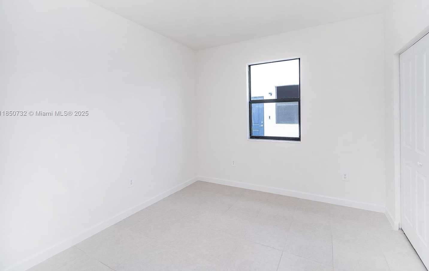 Small Image of 11856 SW 241 Ter, Princeton, FL 33032, USA Number 23