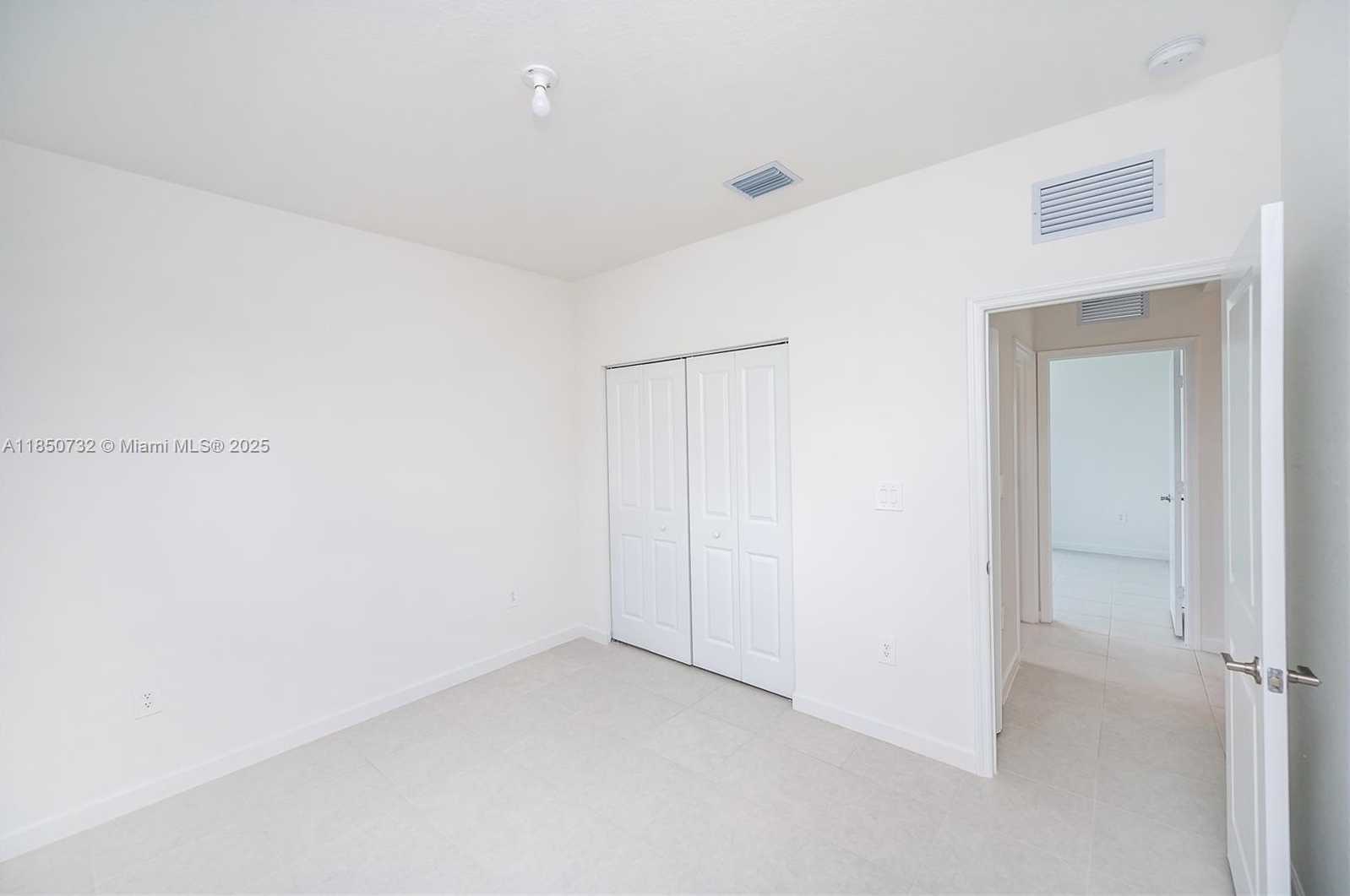 Small Image of 11856 SW 241 Ter, Princeton, FL 33032, USA Number 26