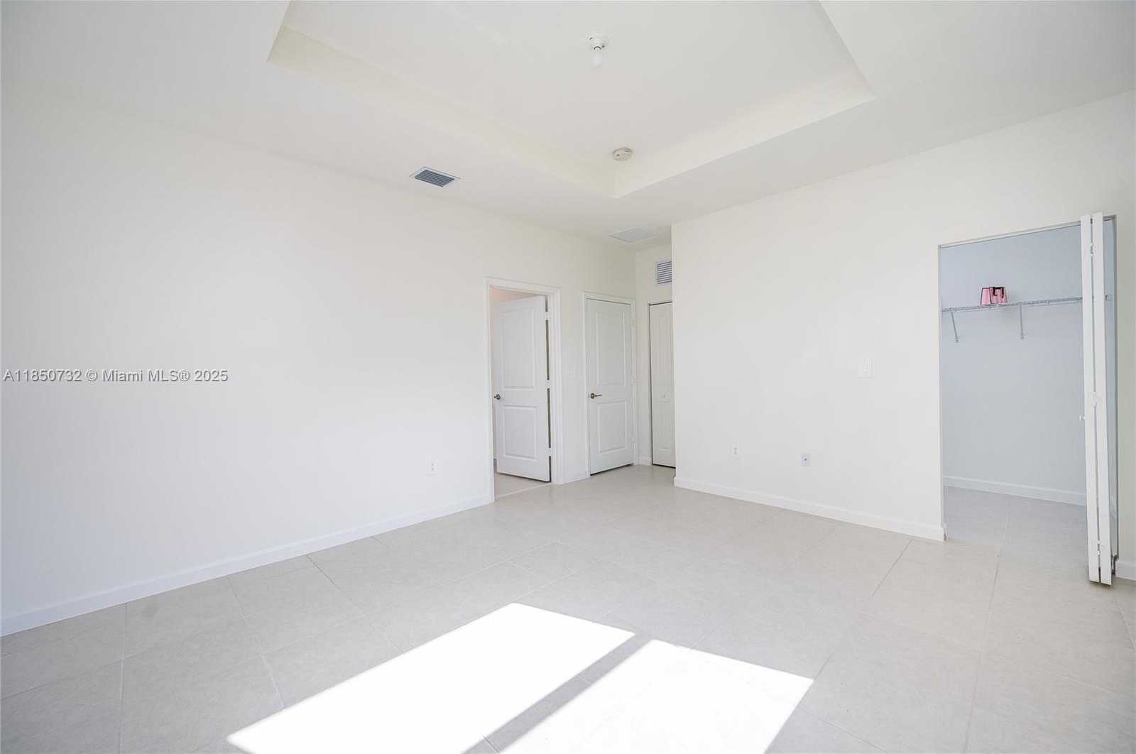 Small Image of 11856 SW 241 Ter, Princeton, FL 33032, USA Number 9