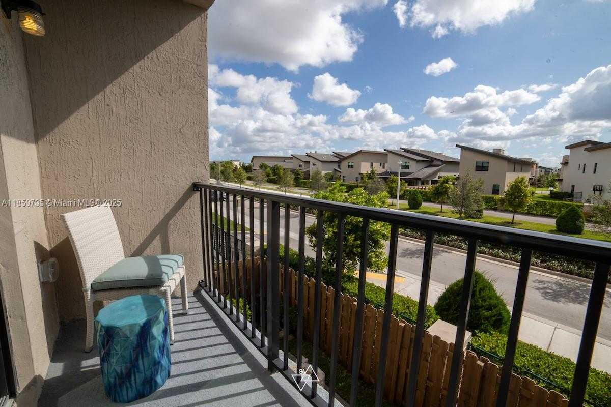 Small Image of 7805 NORTH WEST 104TH AVE #21, Doral Number 18
