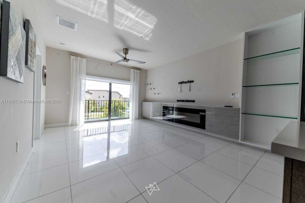 Small Image of 7805 NORTH WEST 104TH AVE #21, Doral Number 8