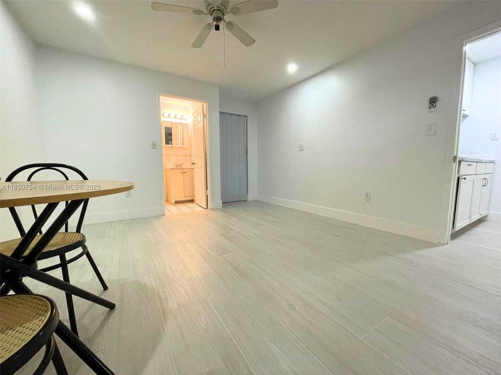 Small Image of 20020 NORTH WEST 64TH CT #1, Hialeah Number 11