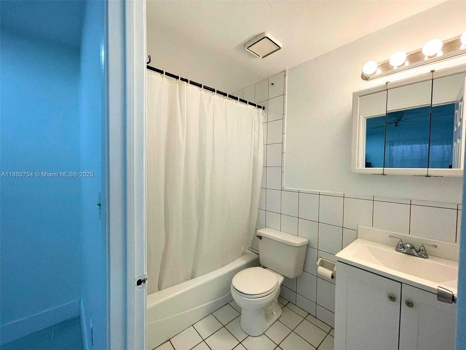 Small Image of 20020 NORTH WEST 64TH CT #1, Hialeah Number 13