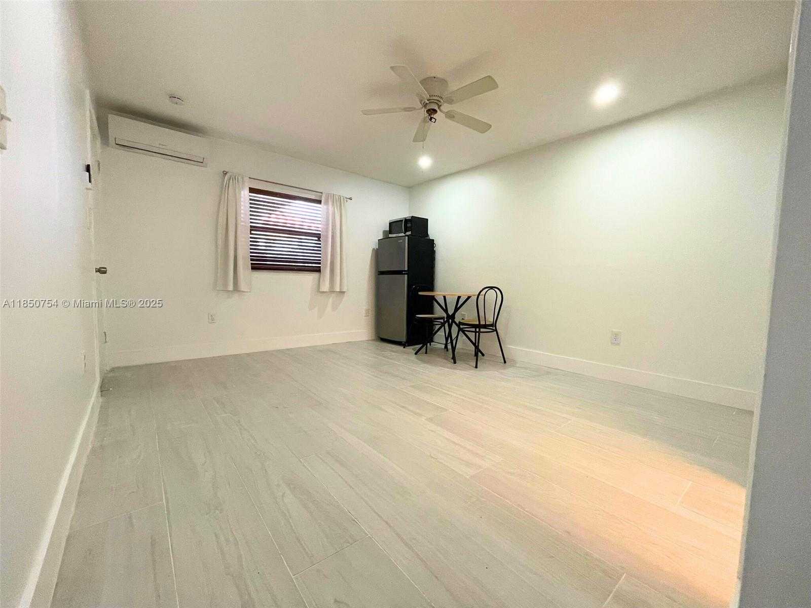 Small Image of 20020 NORTH WEST 64TH CT #1, Hialeah Number 21