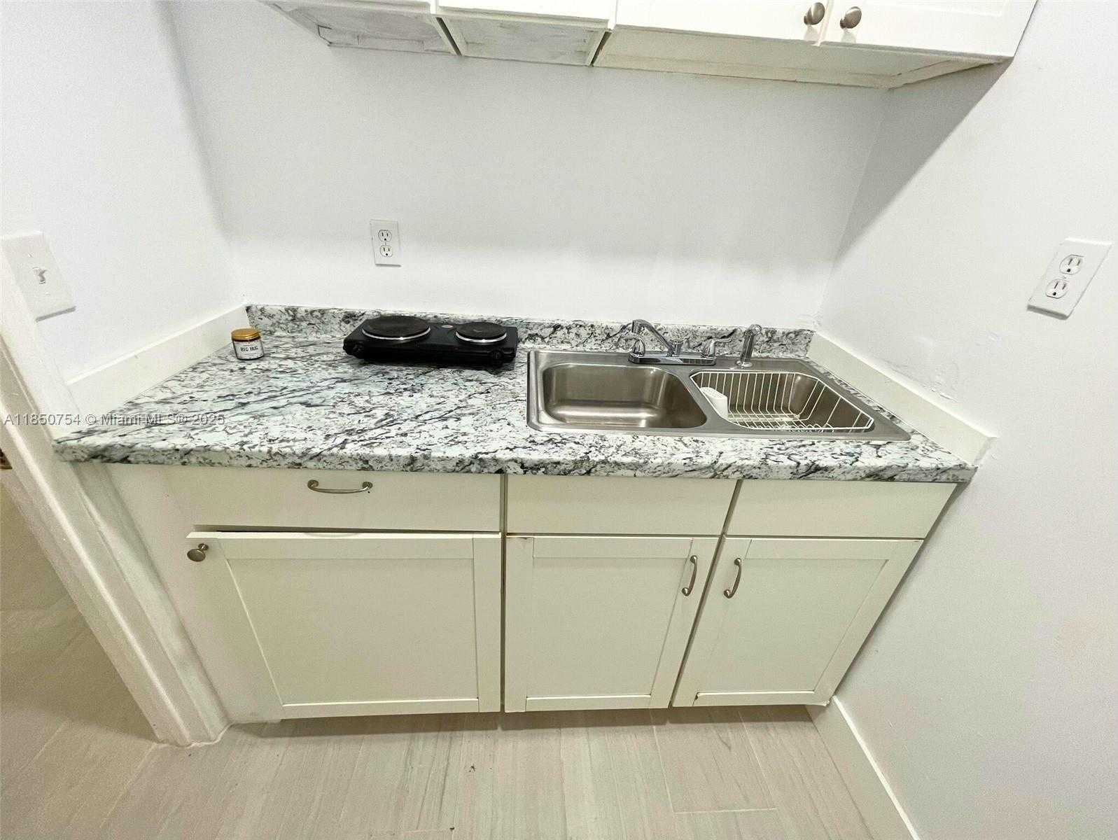 Small Image of 20020 NORTH WEST 64TH CT #1, Hialeah Number 30