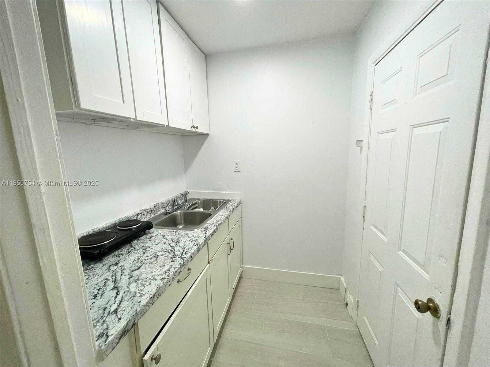 Small Image of 20020 NORTH WEST 64TH CT #1, Hialeah Number 32