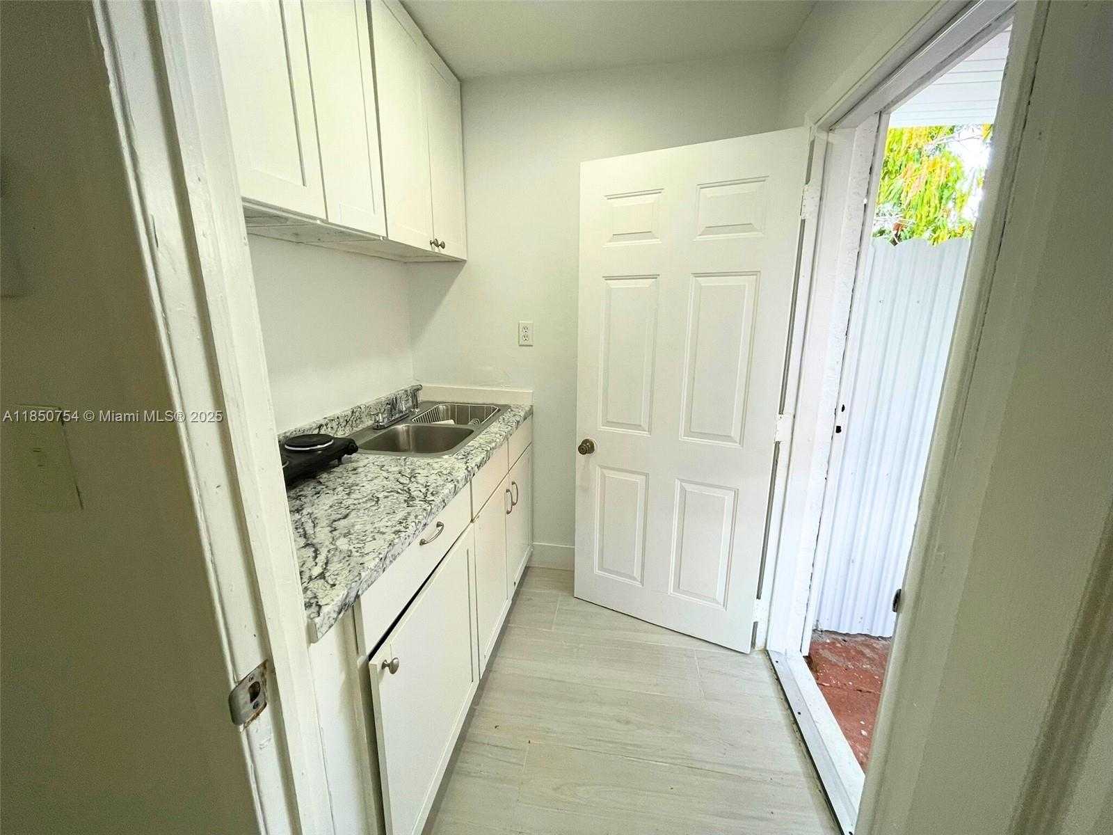 Small Image of 20020 NORTH WEST 64TH CT #1, Hialeah Number 33